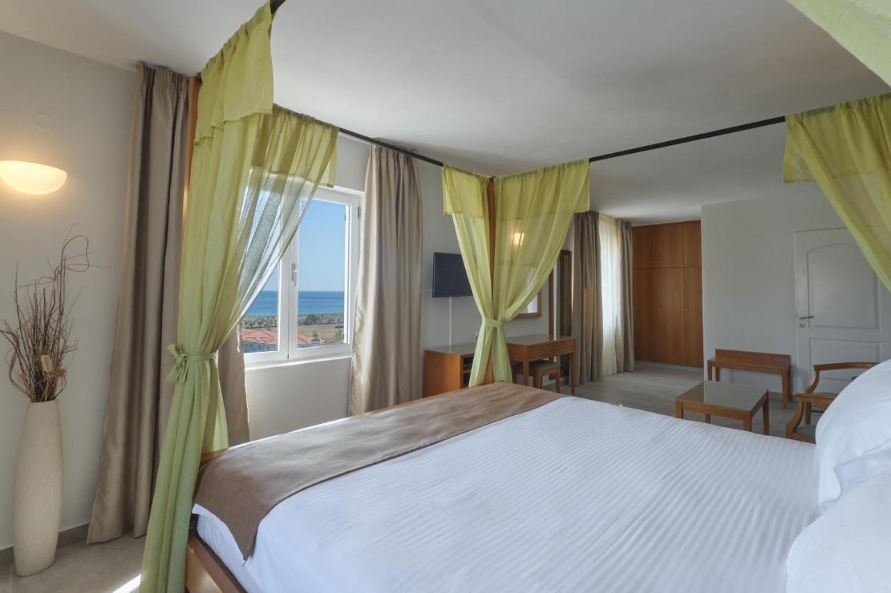 Aeolian Village Beach Resort Skála Eresoú Eksteriør bilde